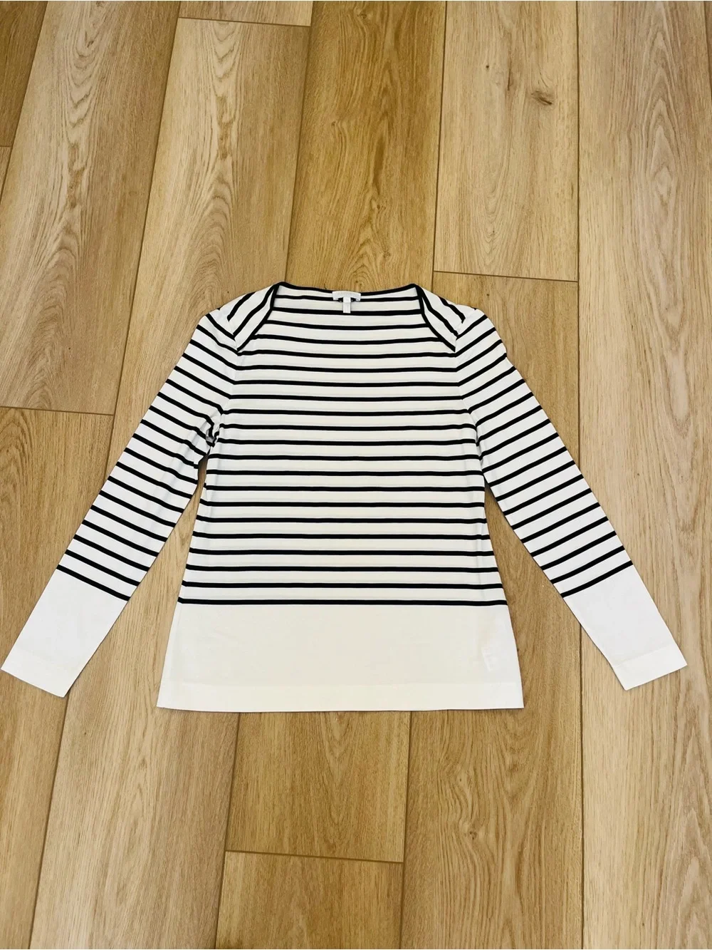 Escada luxurious stripes